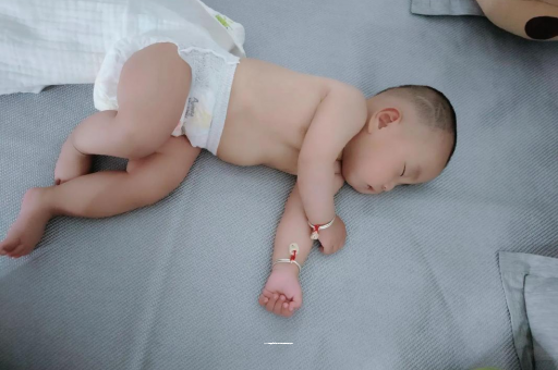 灯塔宝宝鼻子不通气